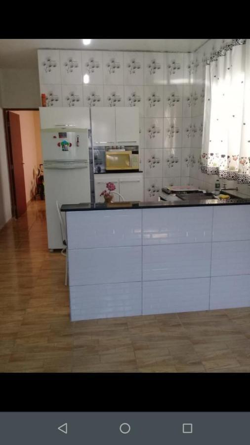 Casa Com Piscina Em *
